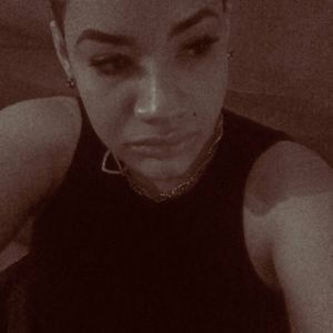 Meet your Posher, Candice